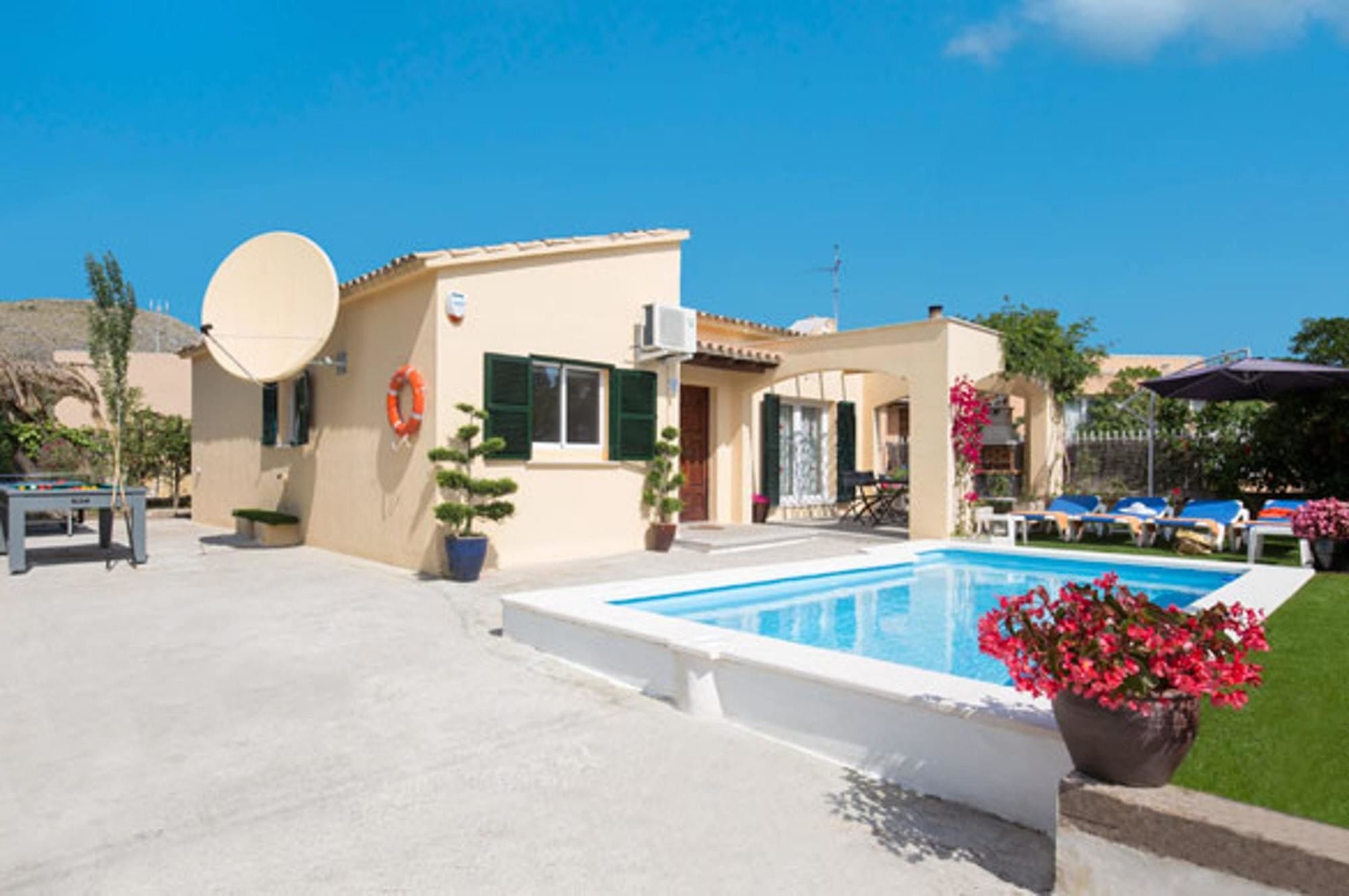 With 2 Bedrooms In Alcudia, With Wonderful View, Private P Alpstuga *