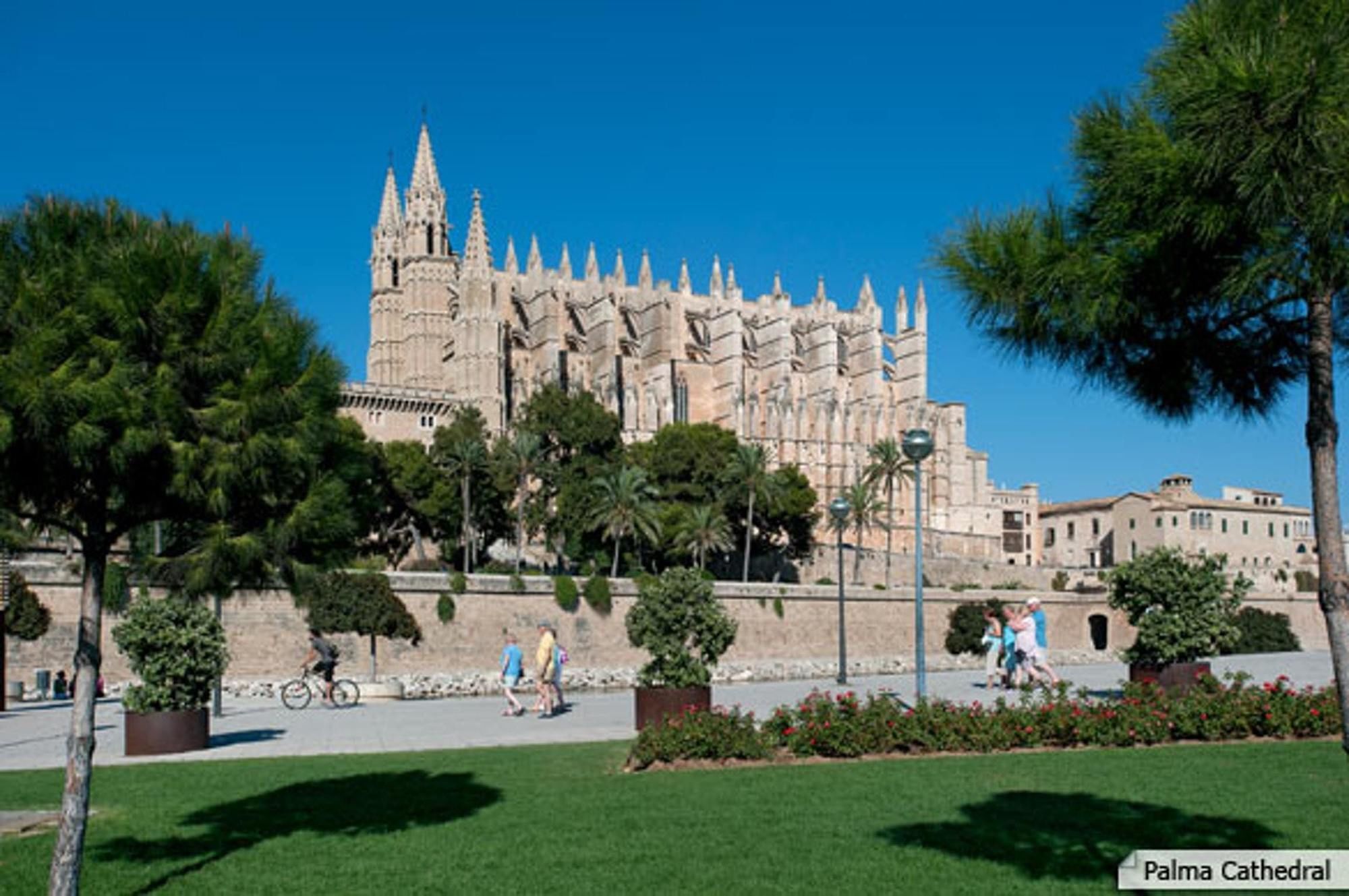 With 2 Bedrooms In Alcudia, With Wonderful View, Private P